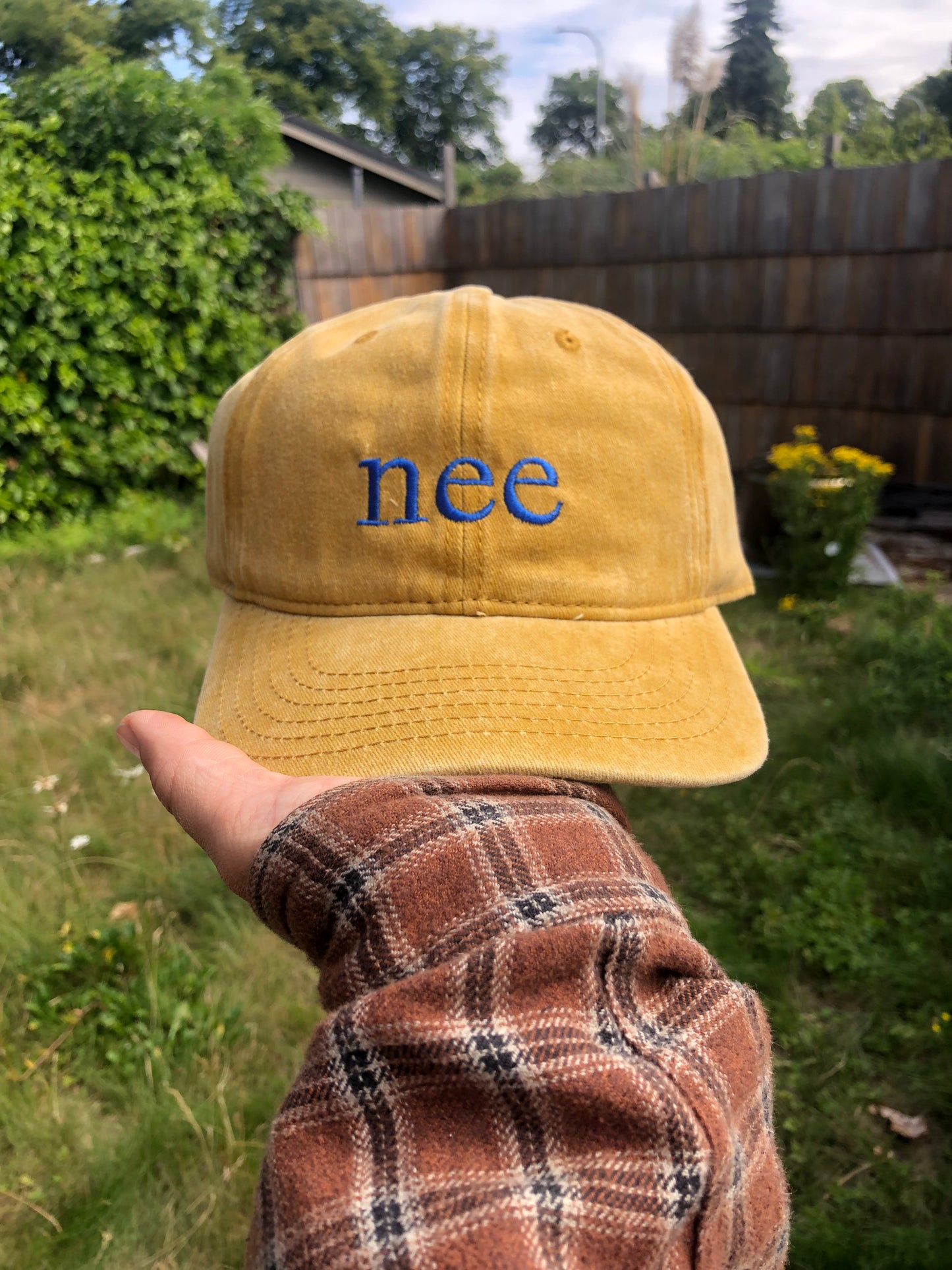 SALE NEE pet